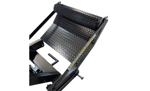 Hack Squat / Reverse / Calf – Compact 45° Machine