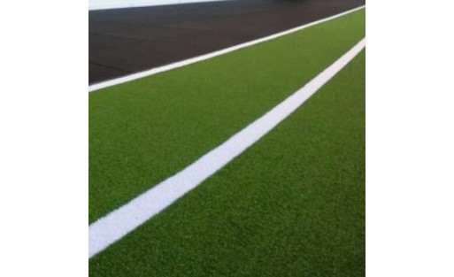 Gazon artificiel avec lignes blanches