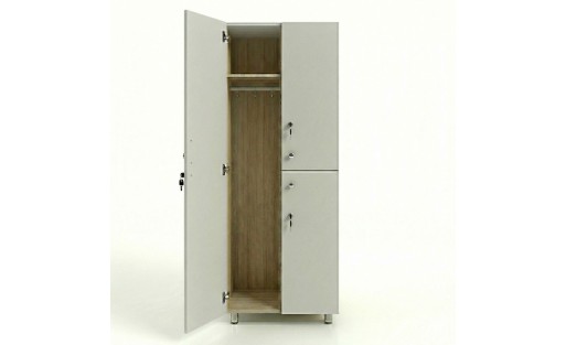 Schrank mit 3 Türen