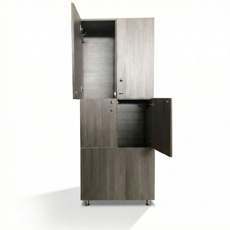 4-door locker with bench option | SPORTARETUSA